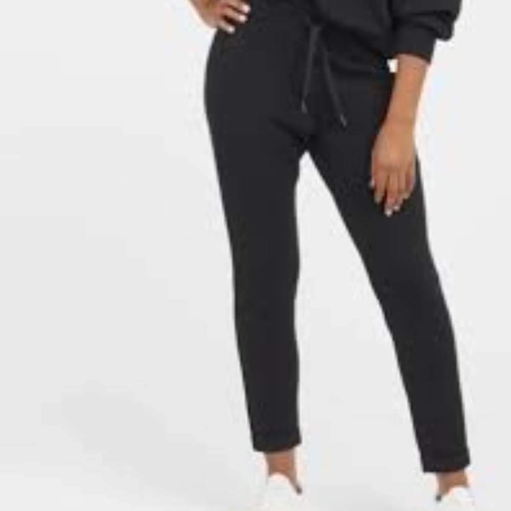 Spanx AirEssentials Tapered Pant
